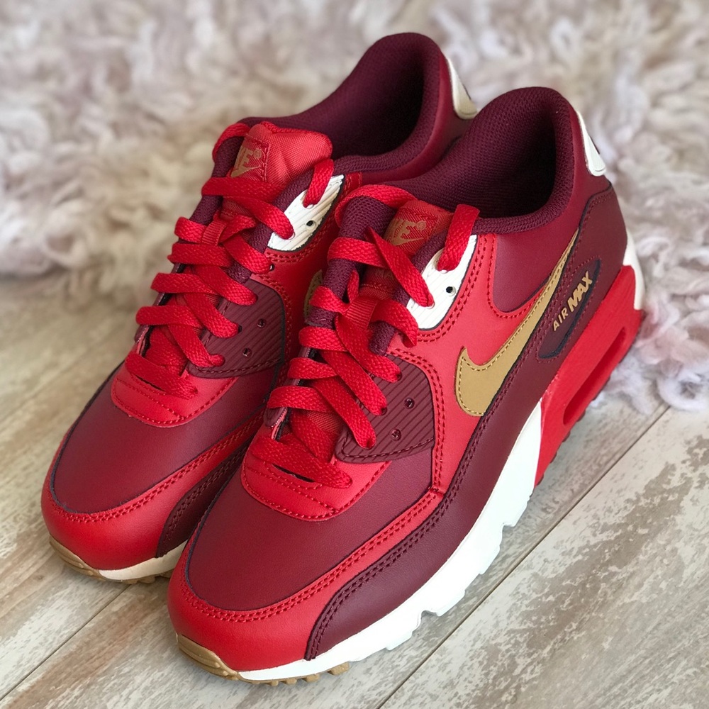 NWT Nike Air Max 90 game red/ Gold - Picture 2 of 7